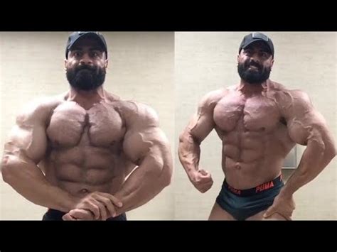 bodybuilder naked|Nude Bodybuilder Porn Videos 